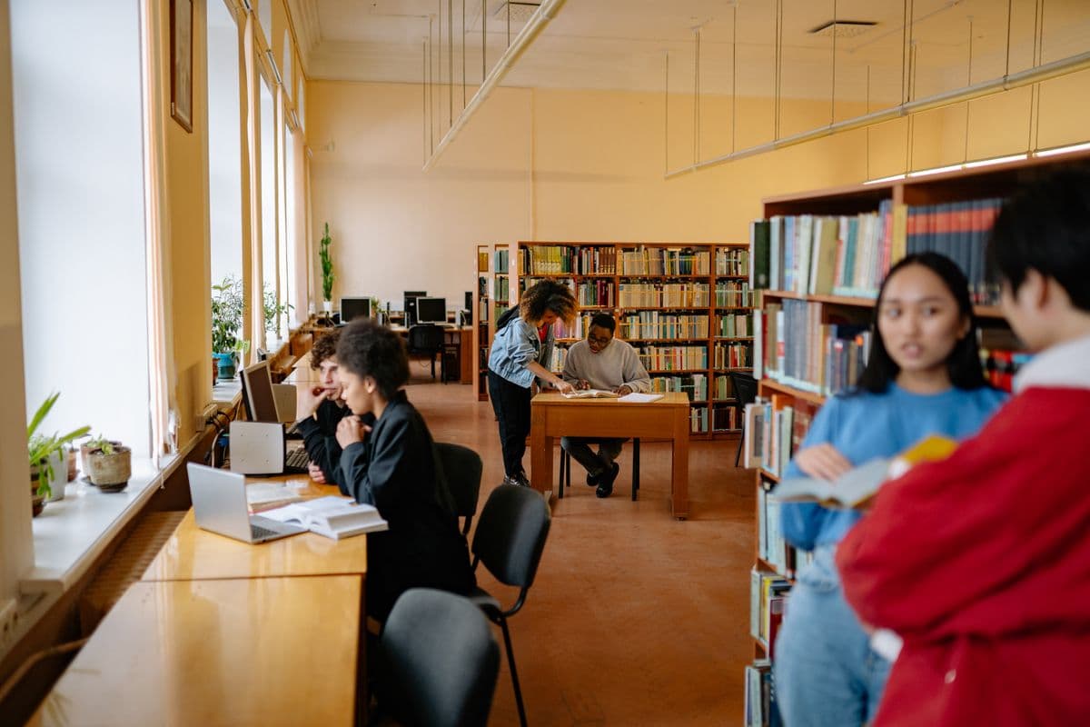 Real-time insight into 20,000+ students across campuses, live in seven weeks solution in action